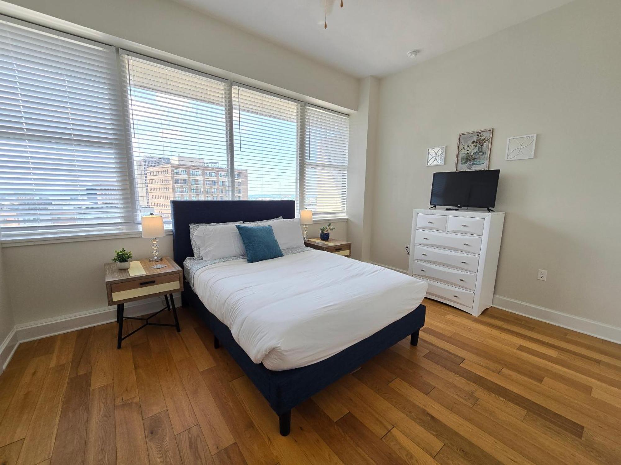 Amazing Condos Beautiful View 2 Blocks To French Quarter, Small Rooftop Pool, Gym, Seanger Theater, Super Dome, And Bourbon St New Orleans Kamer foto