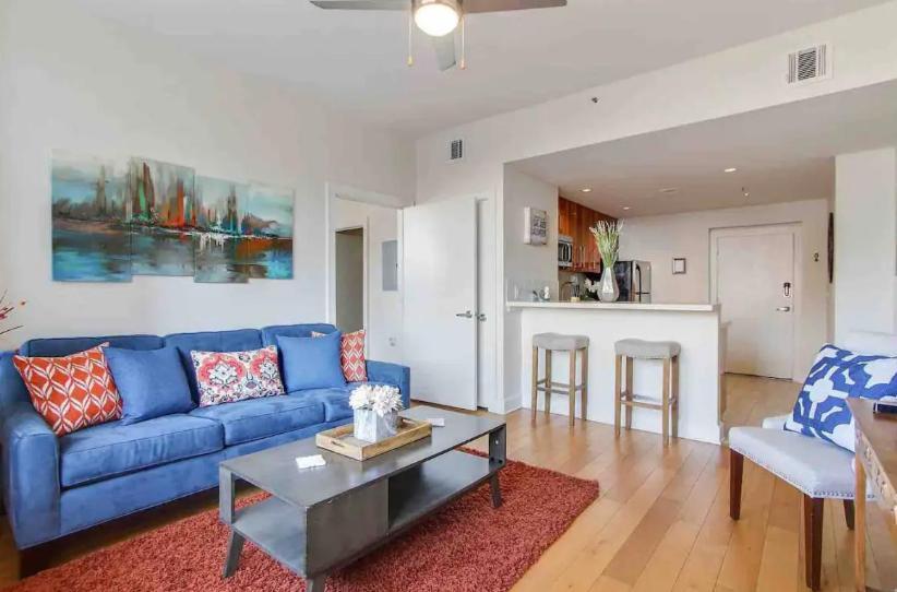 Amazing Condos Beautiful View 2 Blocks To French Quarter, Small Rooftop Pool, Gym, Seanger Theater, Super Dome, And Bourbon St New Orleans Buitenkant foto