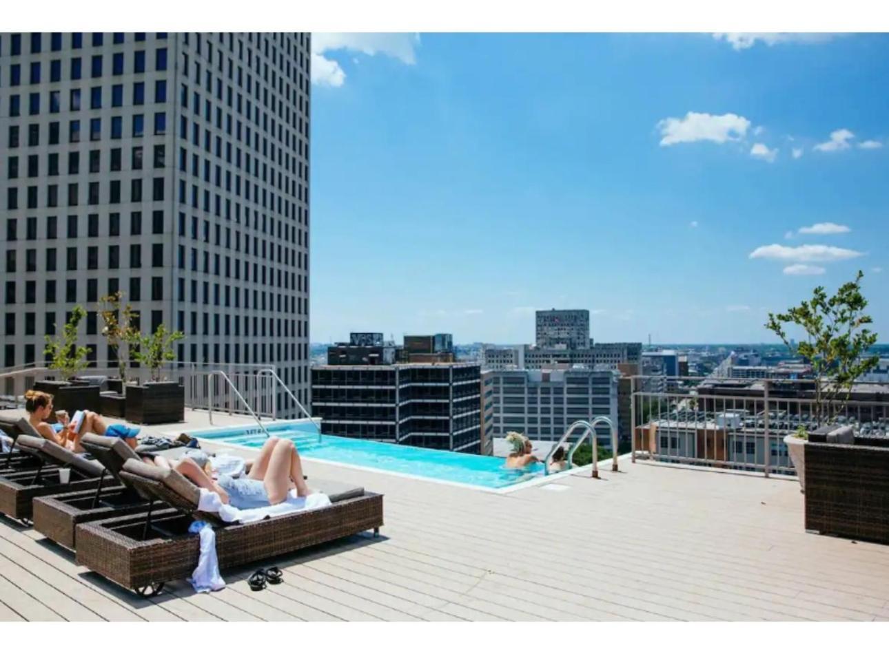 Amazing Condos Beautiful View 2 Blocks To French Quarter, Small Rooftop Pool, Gym, Seanger Theater, Super Dome, And Bourbon St New Orleans Buitenkant foto