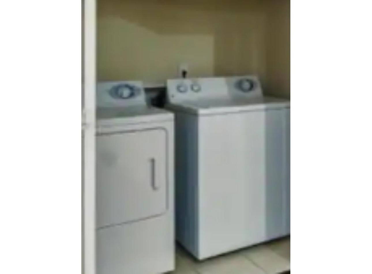 Amazing Condos Beautiful View 2 Blocks To French Quarter, Small Rooftop Pool, Gym, Seanger Theater, Super Dome, And Bourbon St New Orleans Kamer foto