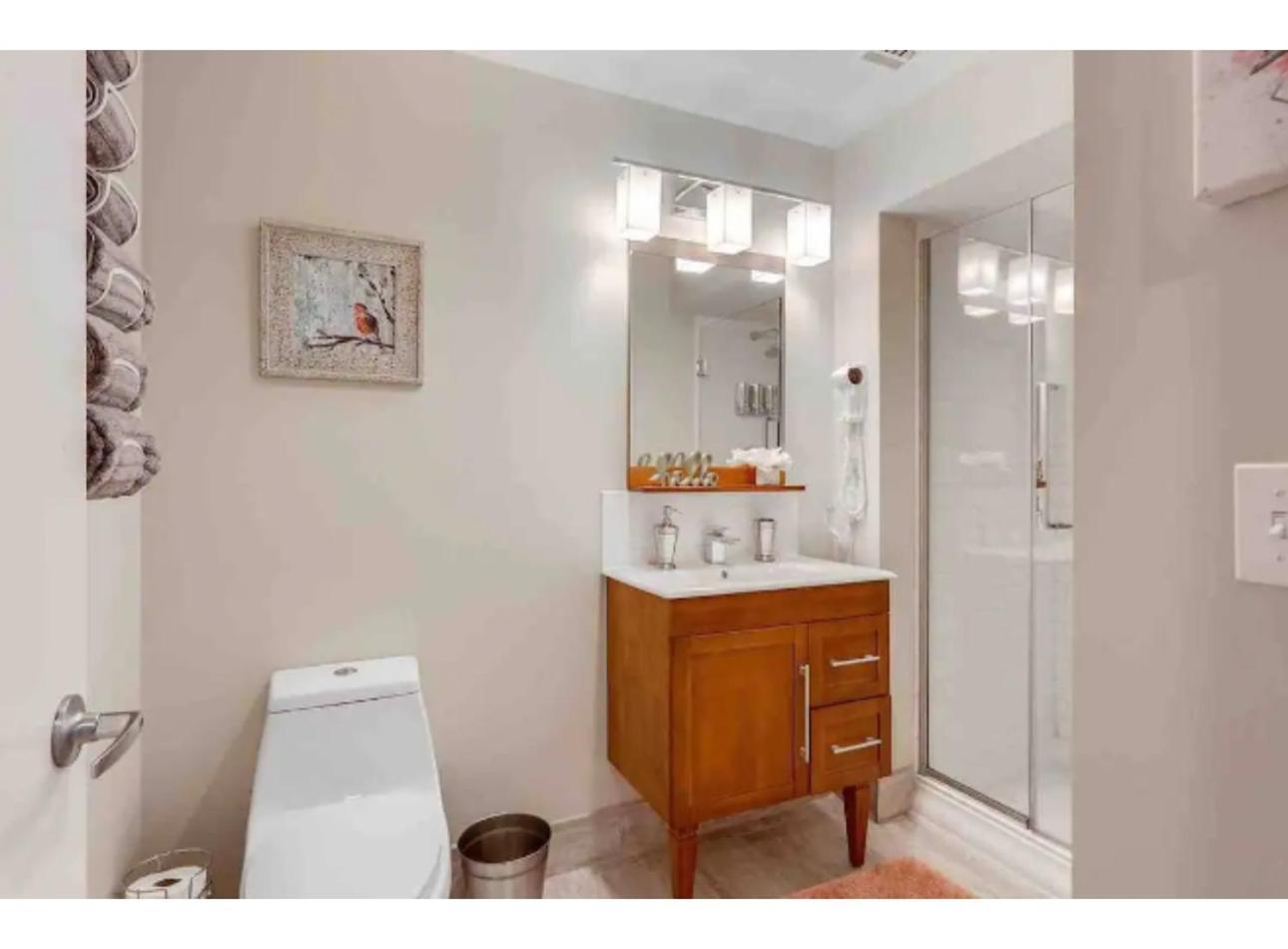 Amazing Condos Beautiful View 2 Blocks To French Quarter, Small Rooftop Pool, Gym, Seanger Theater, Super Dome, And Bourbon St New Orleans Kamer foto