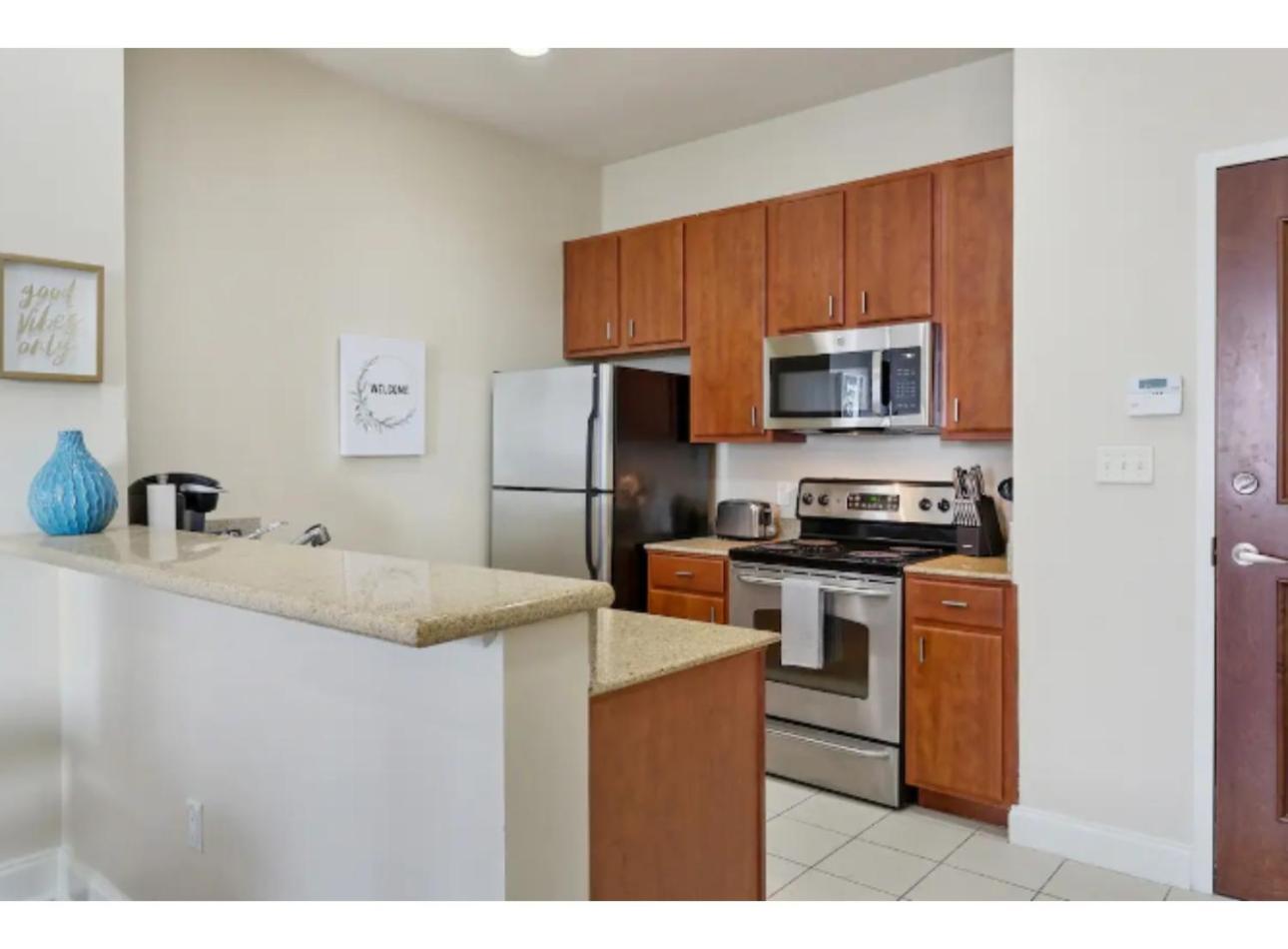 Amazing Condos Beautiful View 2 Blocks To French Quarter, Small Rooftop Pool, Gym, Seanger Theater, Super Dome, And Bourbon St New Orleans Kamer foto
