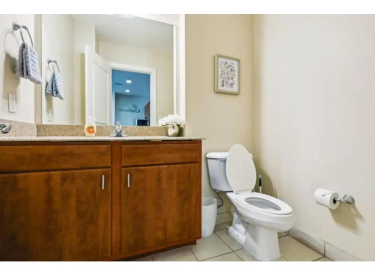 Amazing Condos Beautiful View 2 Blocks To French Quarter, Small Rooftop Pool, Gym, Seanger Theater, Super Dome, And Bourbon St New Orleans Kamer foto