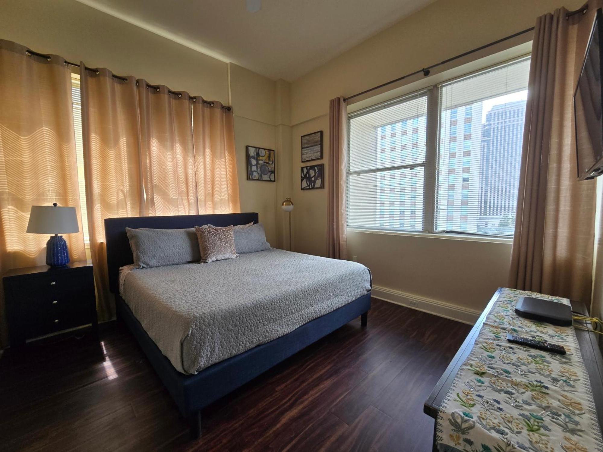 Amazing Condos Beautiful View 2 Blocks To French Quarter, Small Rooftop Pool, Gym, Seanger Theater, Super Dome, And Bourbon St New Orleans Kamer foto