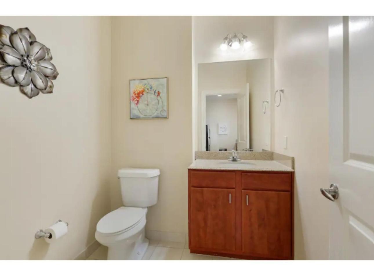 Amazing Condos Beautiful View 2 Blocks To French Quarter, Small Rooftop Pool, Gym, Seanger Theater, Super Dome, And Bourbon St New Orleans Kamer foto