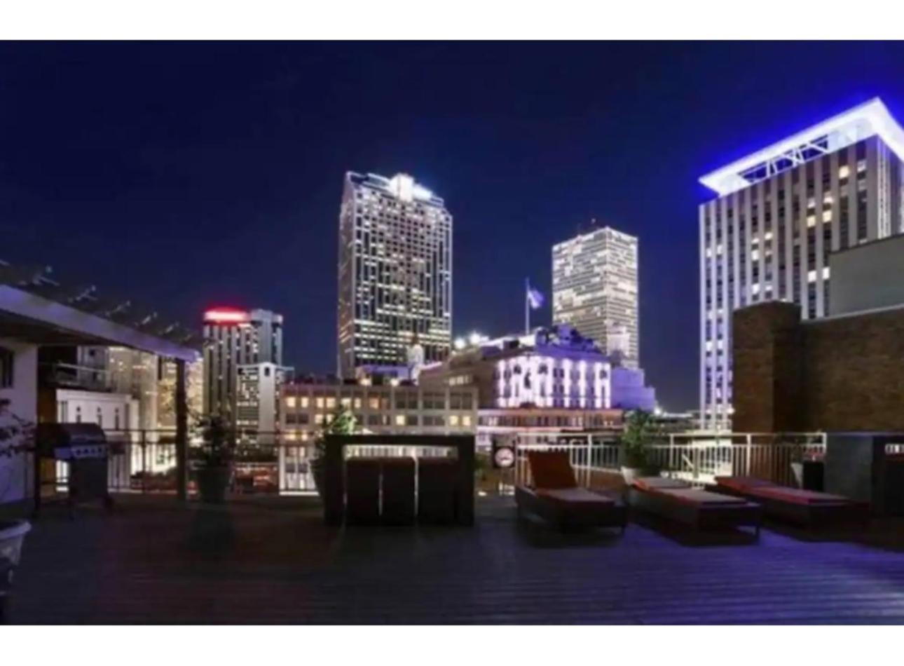 Amazing Condos Beautiful View 2 Blocks To French Quarter, Small Rooftop Pool, Gym, Seanger Theater, Super Dome, And Bourbon St New Orleans Buitenkant foto