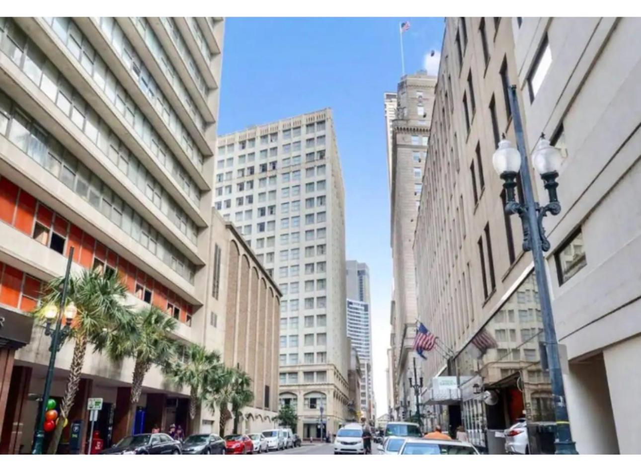 Amazing Condos Beautiful View 2 Blocks To French Quarter, Small Rooftop Pool, Gym, Seanger Theater, Super Dome, And Bourbon St New Orleans Buitenkant foto